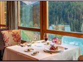 El restaurante dirigido por el chef riojano Francis Paniego es el primero del Principado de Andorra que consigue una estrella en la guía roja desde el año 2004. La nueva estrella consolida las aspiraciones de Andorra para atraer a un turismo de lujo con vocación hedonista