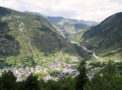 Andorra sube el salario mínimo a los trabajadores: 192 € más que en España