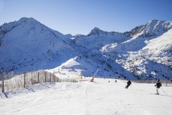 Lo que tienes que saber para viajar a Andorra si quieres ir este invierno a esquiar o hacer turismo