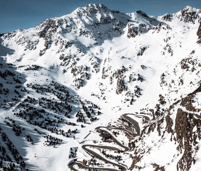 En cette conjoncture, nombreux sont les entrepreneurs intéressés par les bénéfices d’une expatriation en Principauté d’Andorre. En cette conjoncture, nombreux sont les entrepreneurs intéressés par les bénéfices d’une expatriation en Principauté d’Andorre.