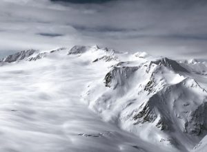 Tímida caiguda dels preus dels carburants al desembre El preu del gasoil continua sent superior al de la gasolina