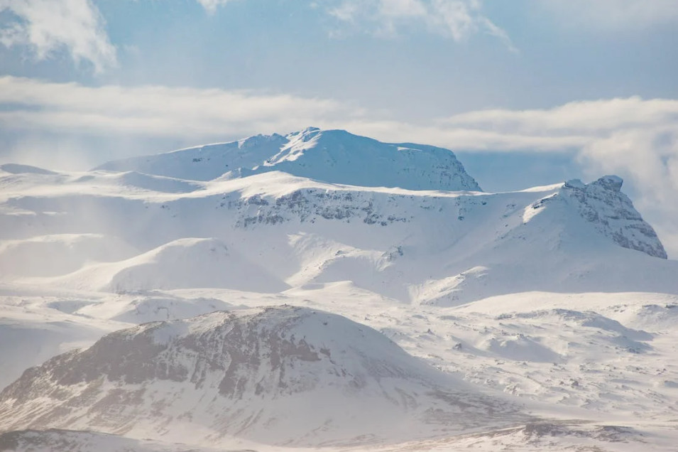 Petita caiguda de la venda de cotxes el 2022, tot i l'augment de matriculacions Petita caiguda de la venda de cotxes el 2022, tot i l'augment de matriculacions
