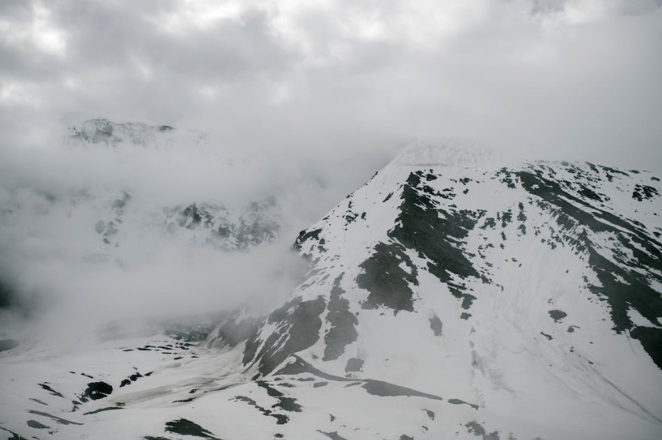 Possible fuga d'alts directius espanyols a Andorra pel nou impost als rics