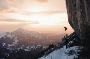 Paritat en el salari mínim espanyol i andorrà pel 2023: ambdós fregaran els 1.300 euros